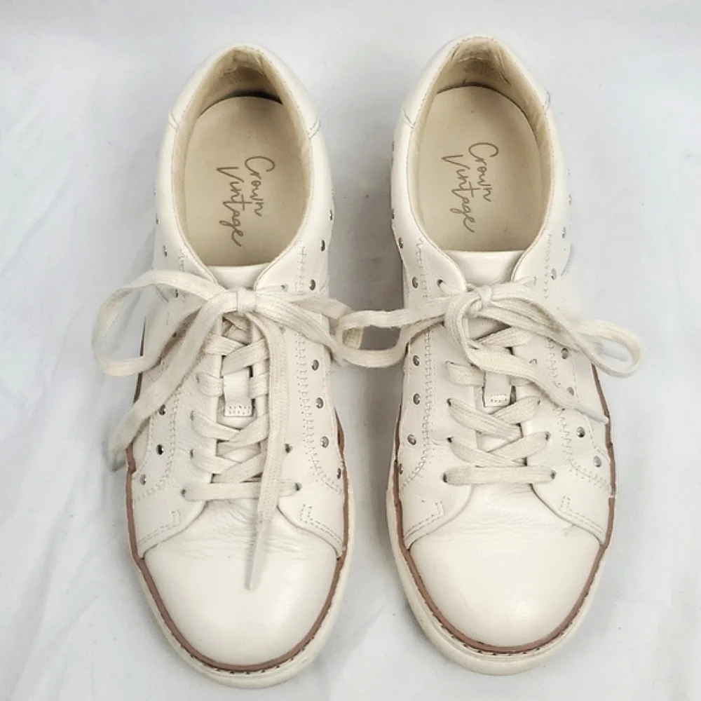 Crown Vintage Kalinda Pebbled‎ Leather Sneaker
